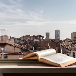 The Artist's Loft Lucca